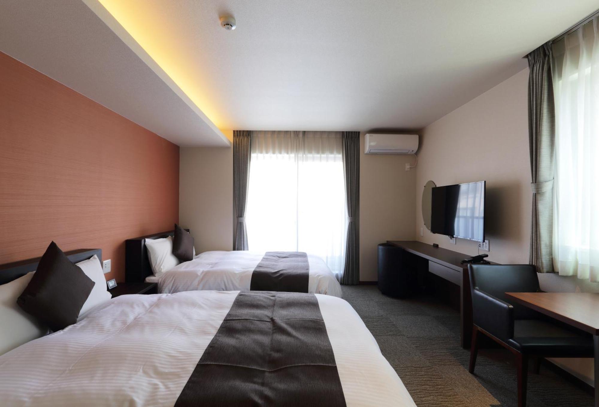 Hotel Promote Hiroshima Bagian luar foto